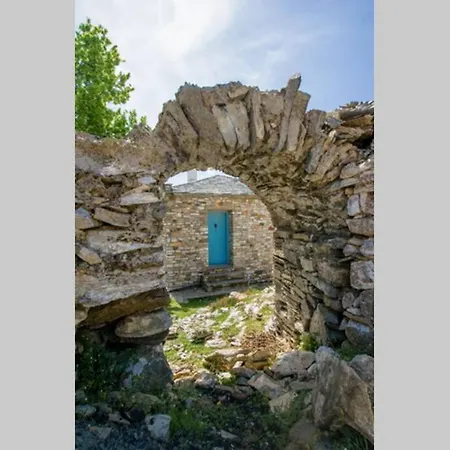 Kastro Villa
