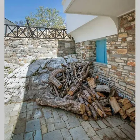 Kastro Villa